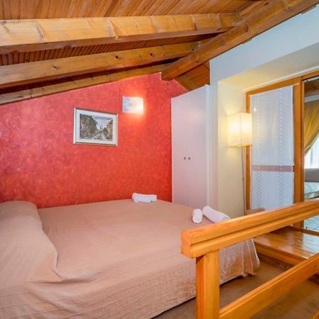 Apartments Villa Rossella 1 로비니 객실 사진