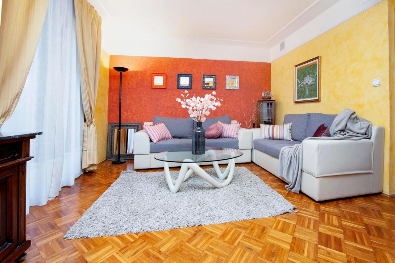 Apartments Villa Rossella 1 로비니 외부 사진