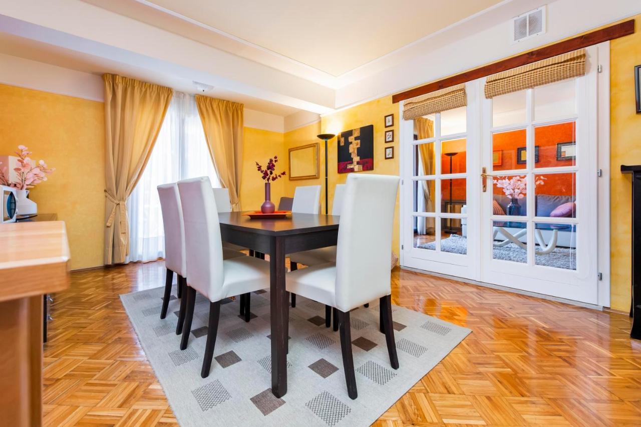 Apartments Villa Rossella 1 로비니 외부 사진